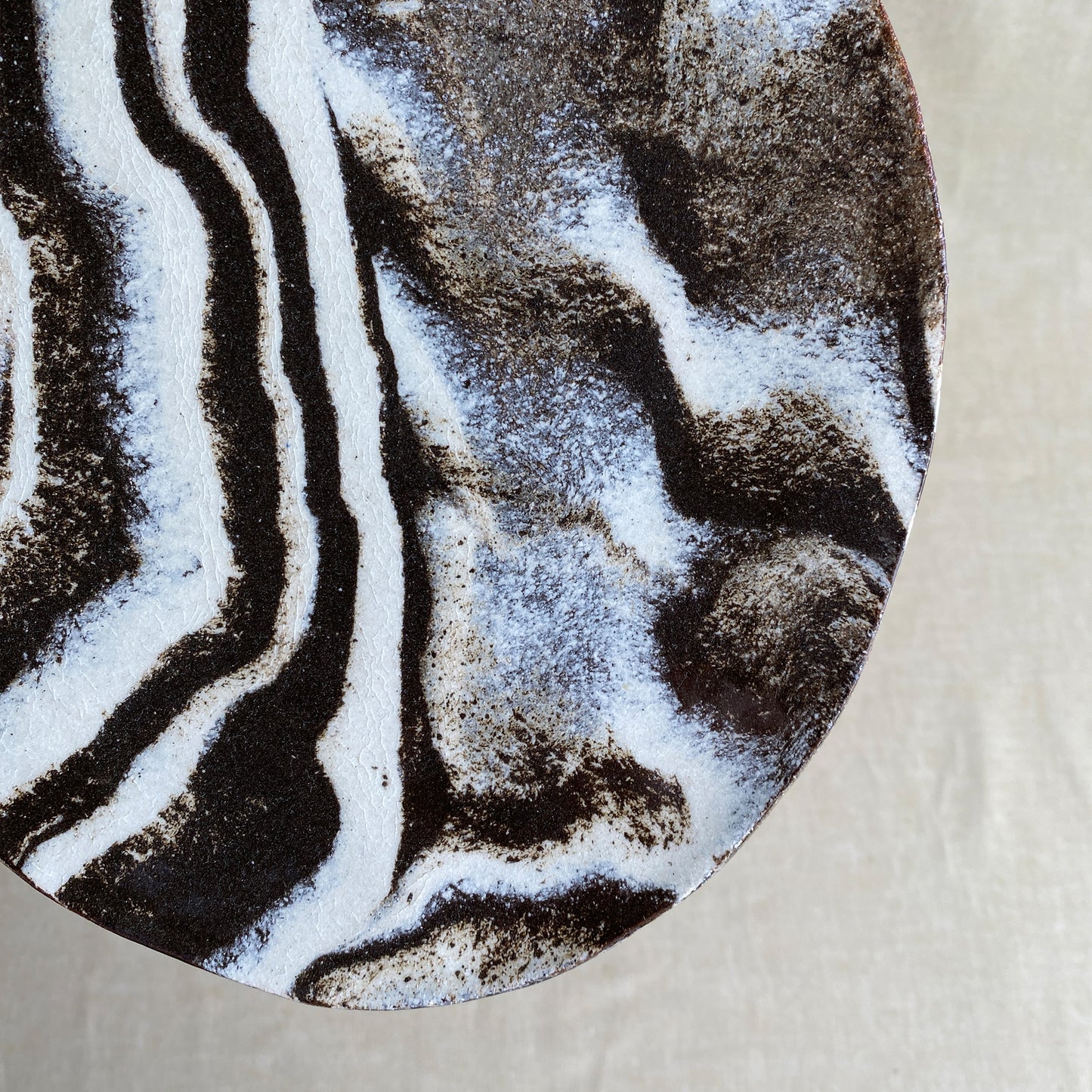 Handgjord ostbricka – S – Asteroid