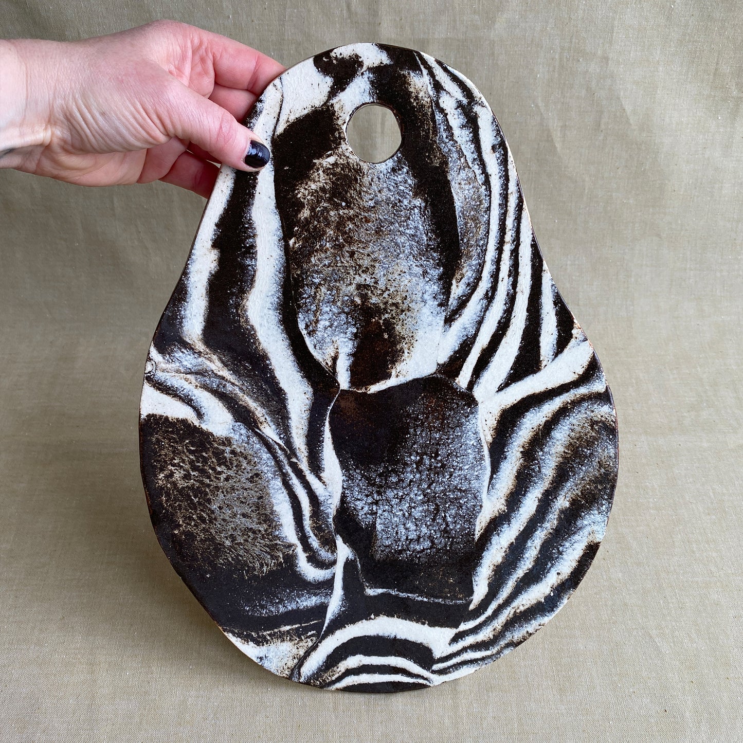 Handgjord ostbricka – M – Neptune