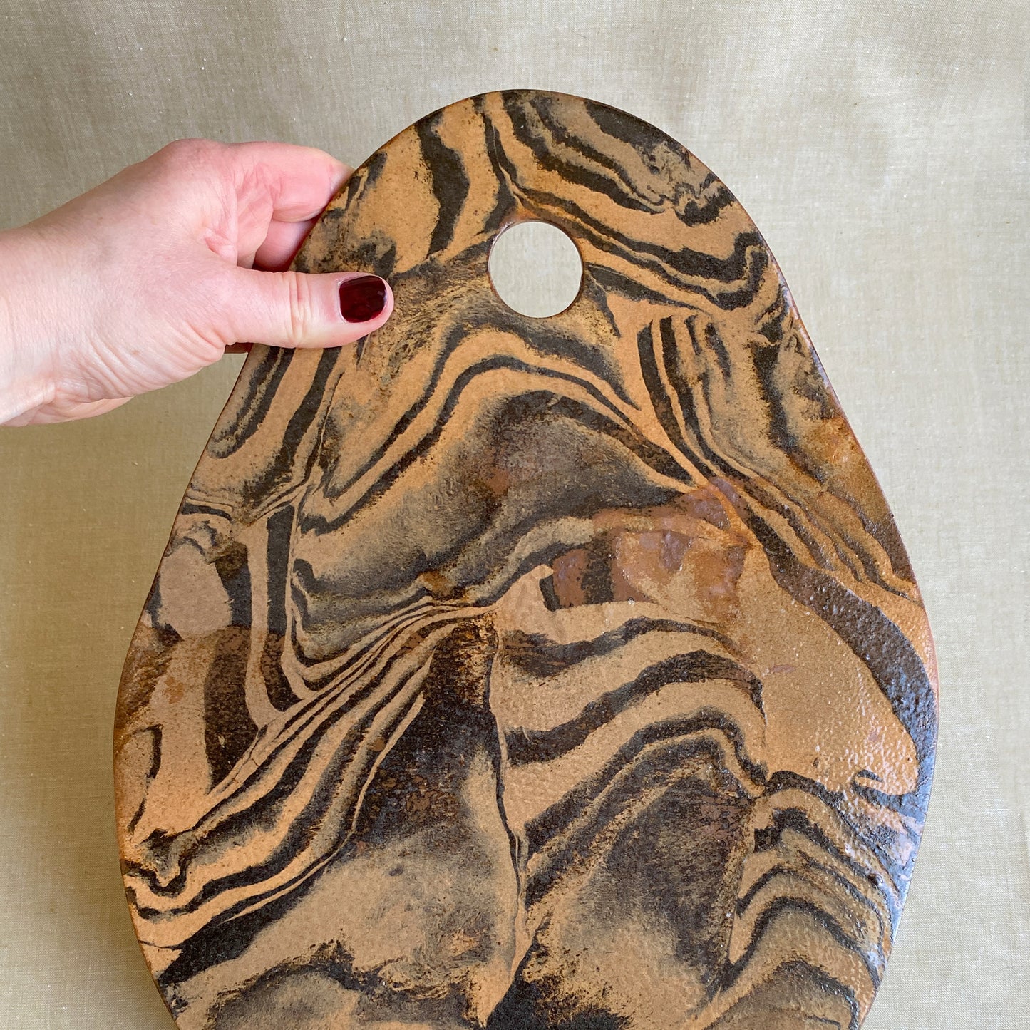 Handgjord ostbricka – XL – Saturnus