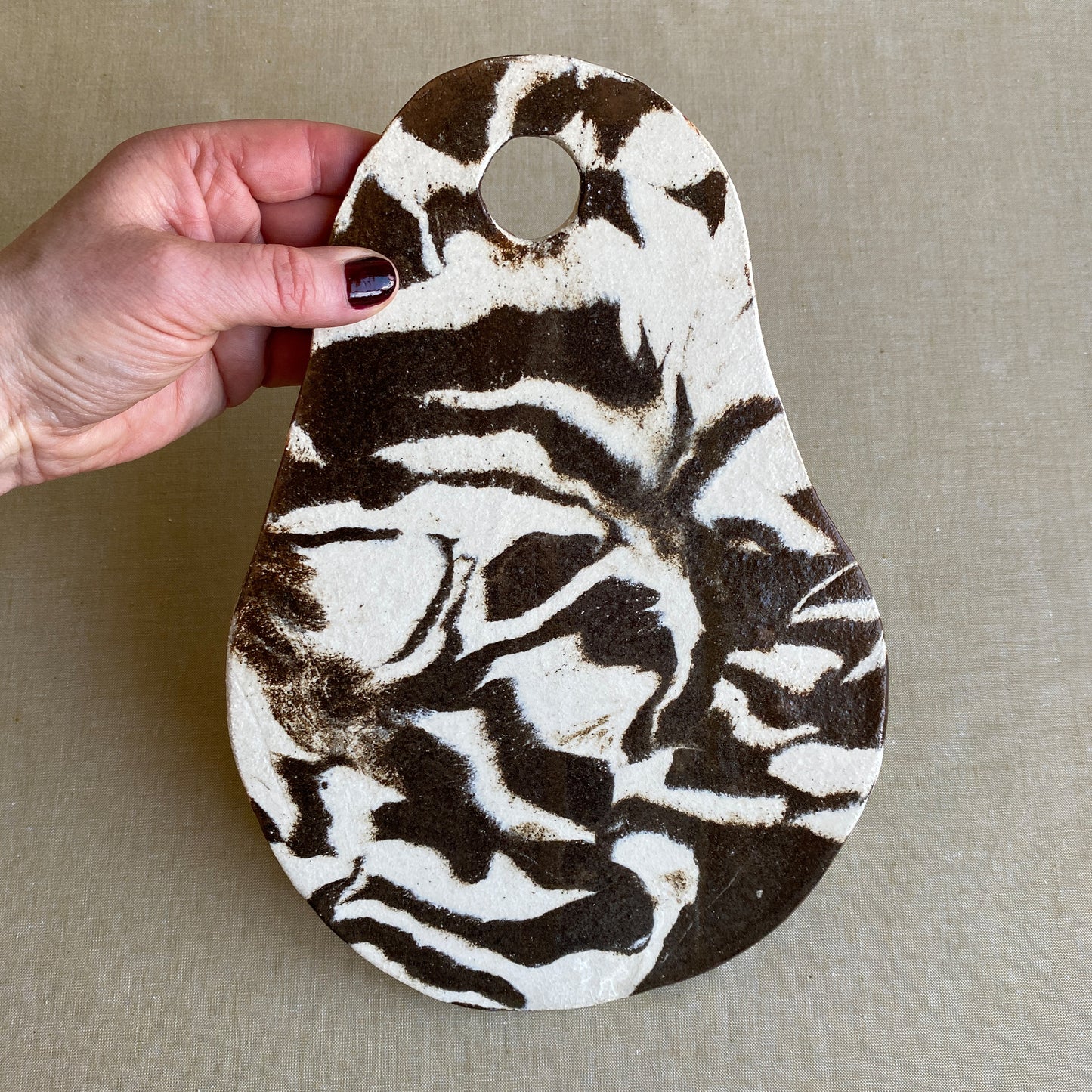 Handgjord ostbricka – S – Uranus