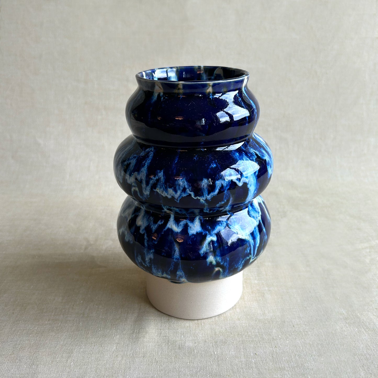 Vas – Blue Leopard